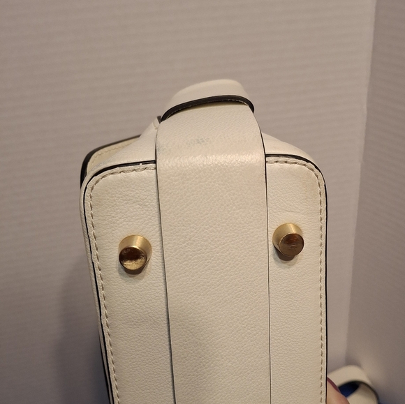Moncrief Faye White Leather Shoulder Crossbody Belt Bag - Picture 7 of 12
